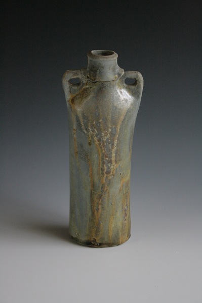 "Picnic Tokkuri", furnished with Obijime carry strap.
9/2014 Firing with John Dix as kilnmaster of the OkiDoki Anagama