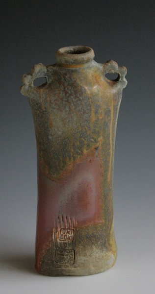 "Picnic Tokkuri", furnished with Obijime carry strap.
9/2014 Firing with John Dix as kilnmaster of the OkiDoki Anagama