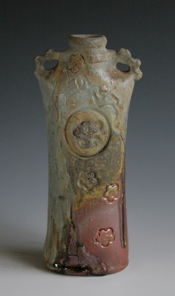 "Picnic Tokkuri", furnished with Obijime carry strap.
9/2014 Firing with John Dix as kilnmaster of the OkiDoki Anagama