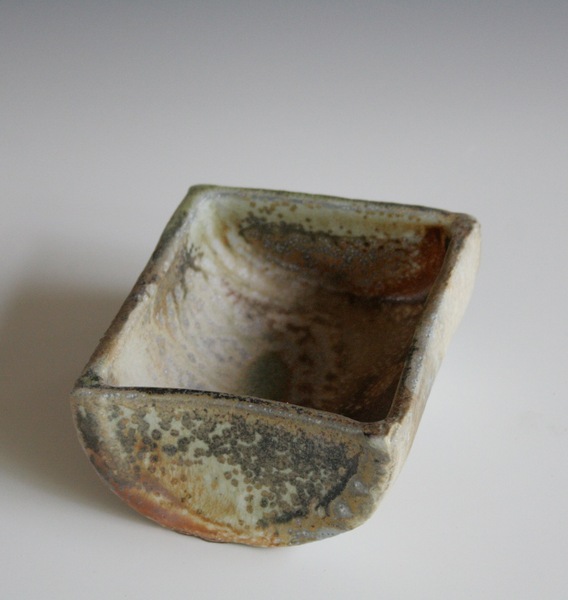 Serving dish, NFS
2014